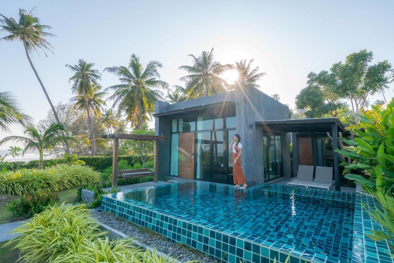 Seanery Beach Resort Bang Saphan Extérieur photo