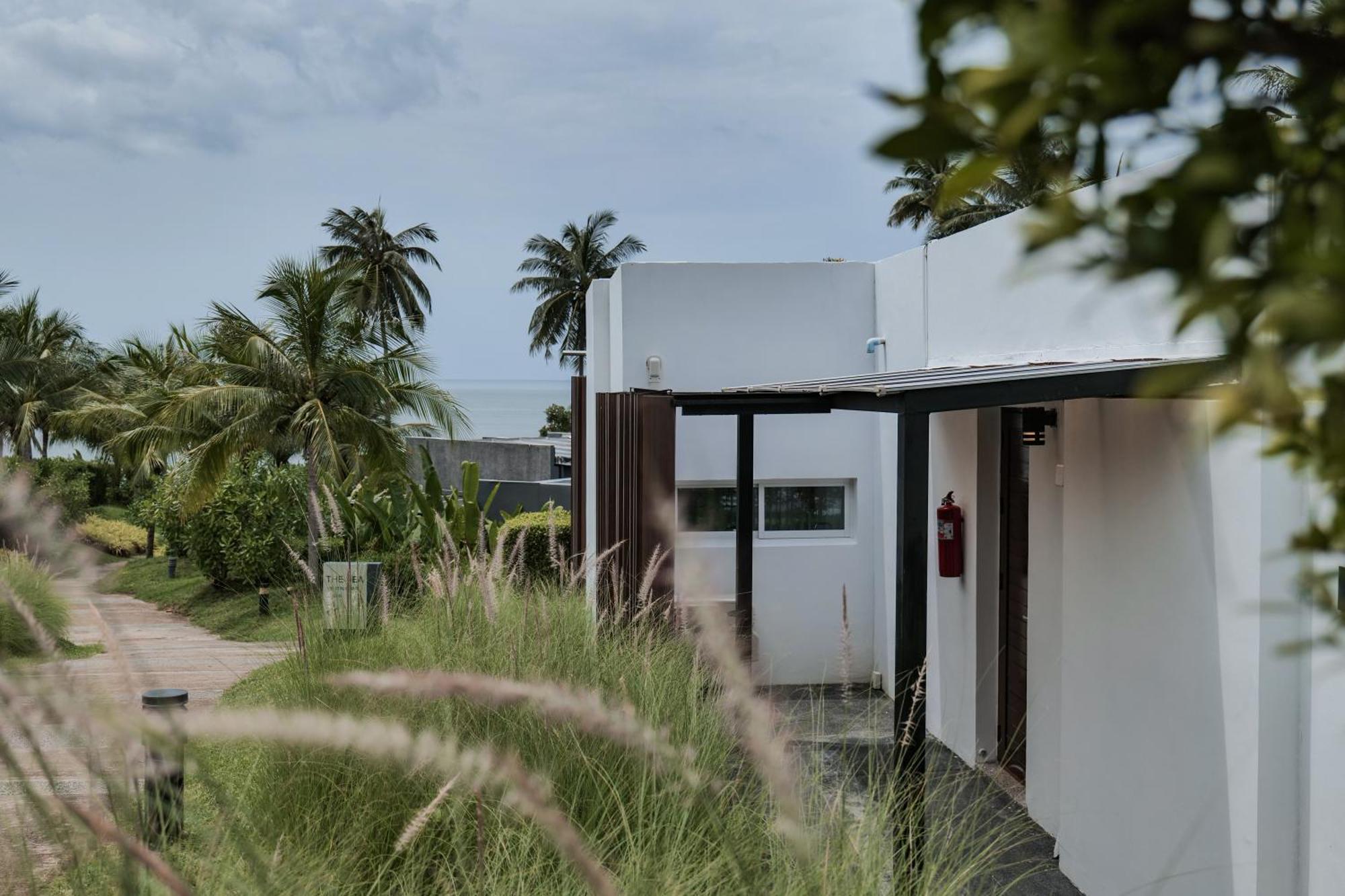 Seanery Beach Resort Bang Saphan Extérieur photo